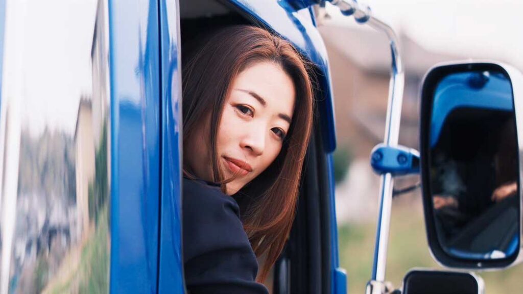 女性スタッフの写真
